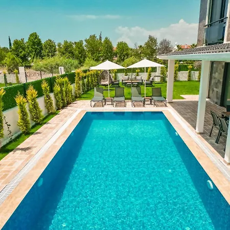 Galaxy Villas In * فتحية