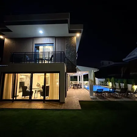 Galaxy Villas In فيلة *