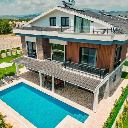 Galaxy Villas In فيلة